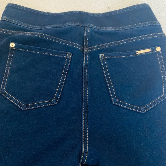 Jean - Picture 4 of 4